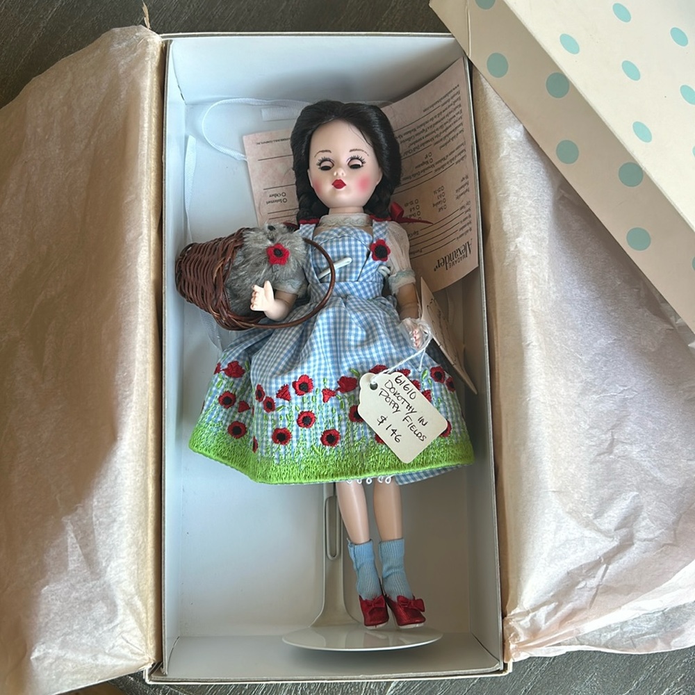 Madam Alexander Doll, Dorothy in the Poppy Fields